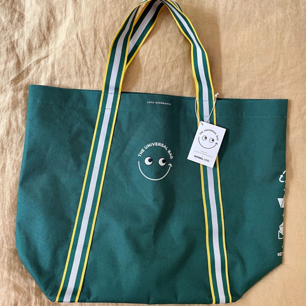 日本のスーパー「ナショナル麻布」で販売のユニバーサルバッグ